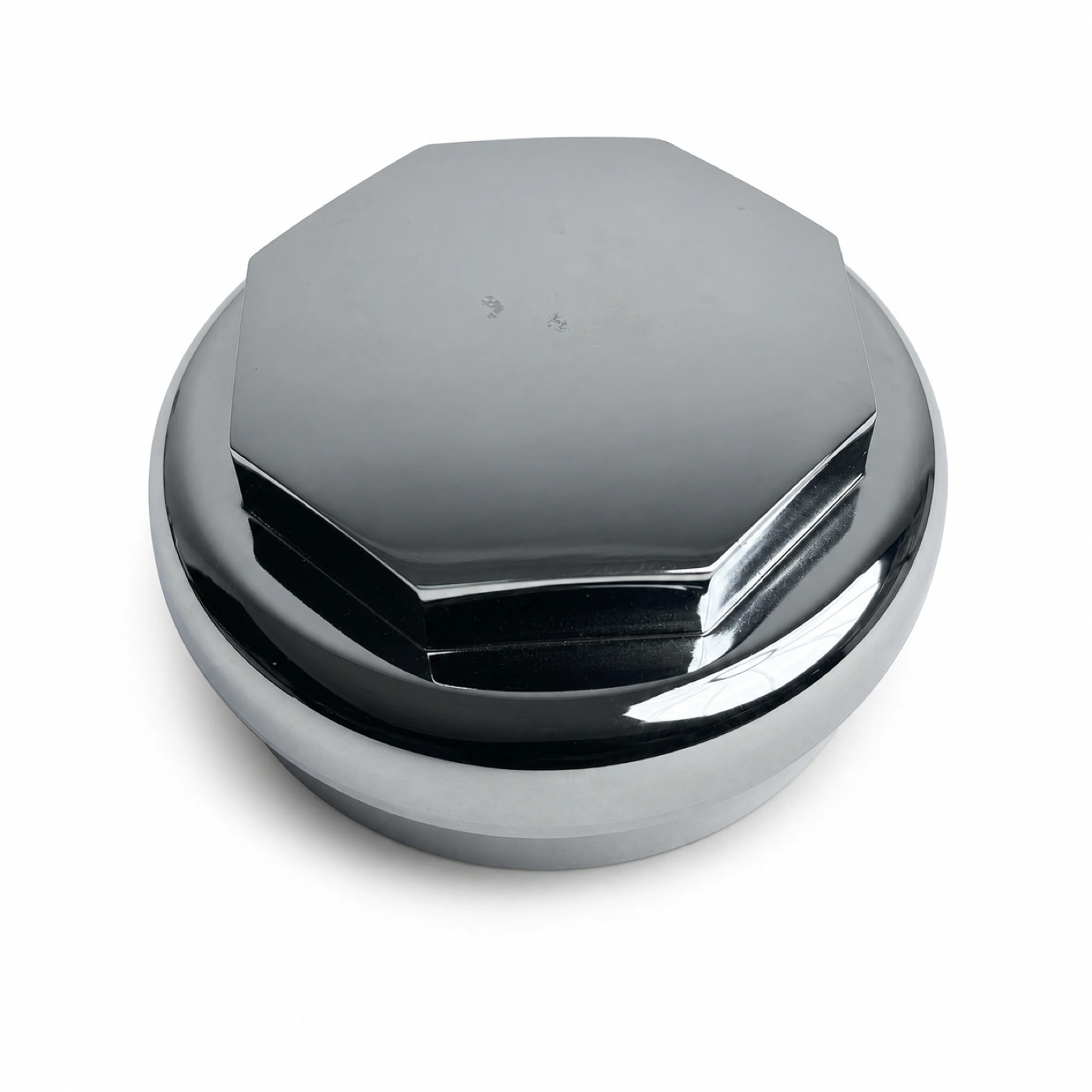 Octagonal Flat Center Chrome Wire Wheel Knock Off